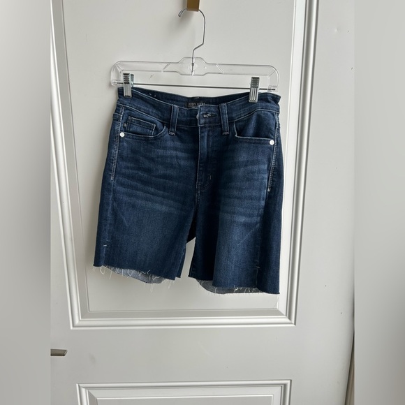 Judy Blue Pants - Judy Blue Medium Wash Denim Shorts size Medium